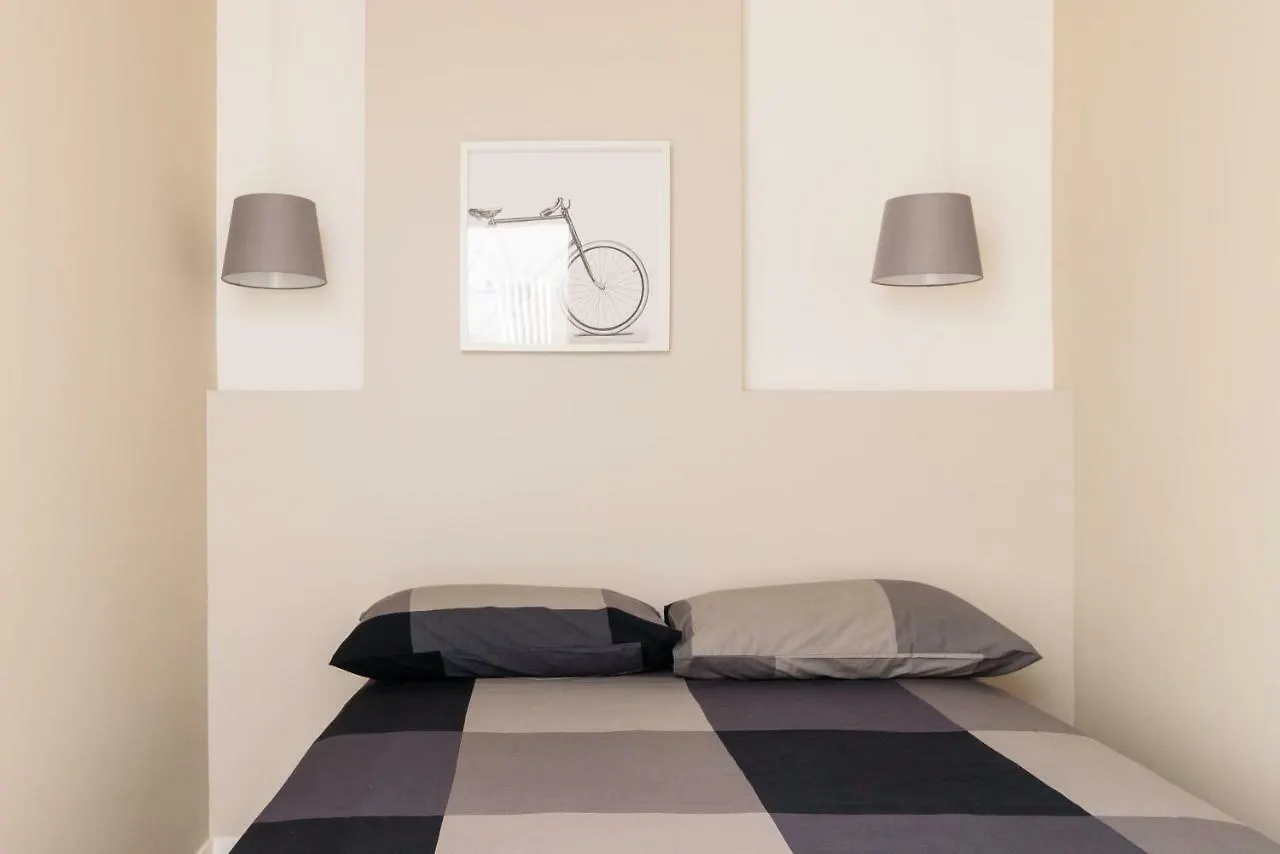 Fan House 22 Ap.Deluxe Apartment Milan
