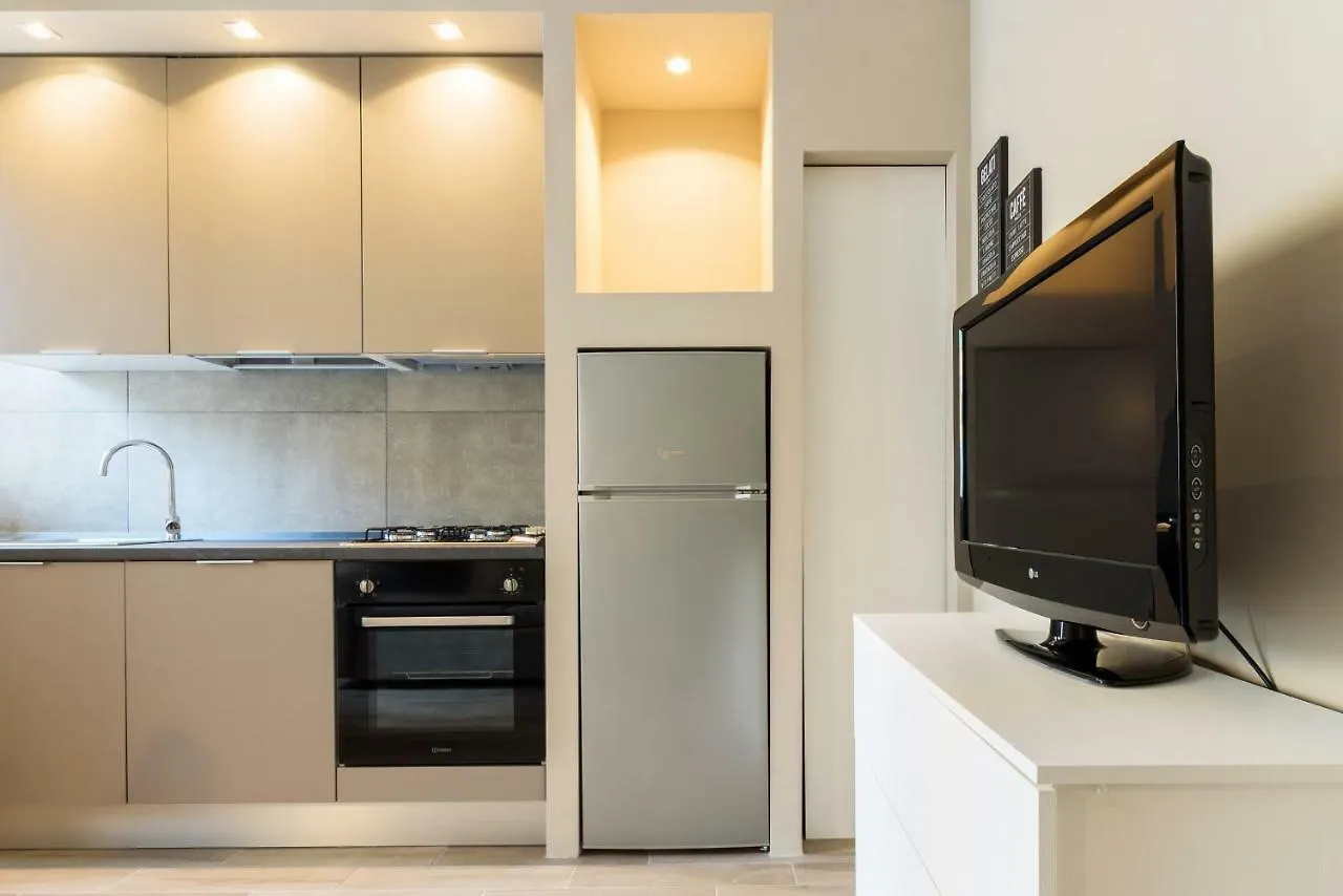 Fan House 22 Ap.Deluxe Apartment Milan